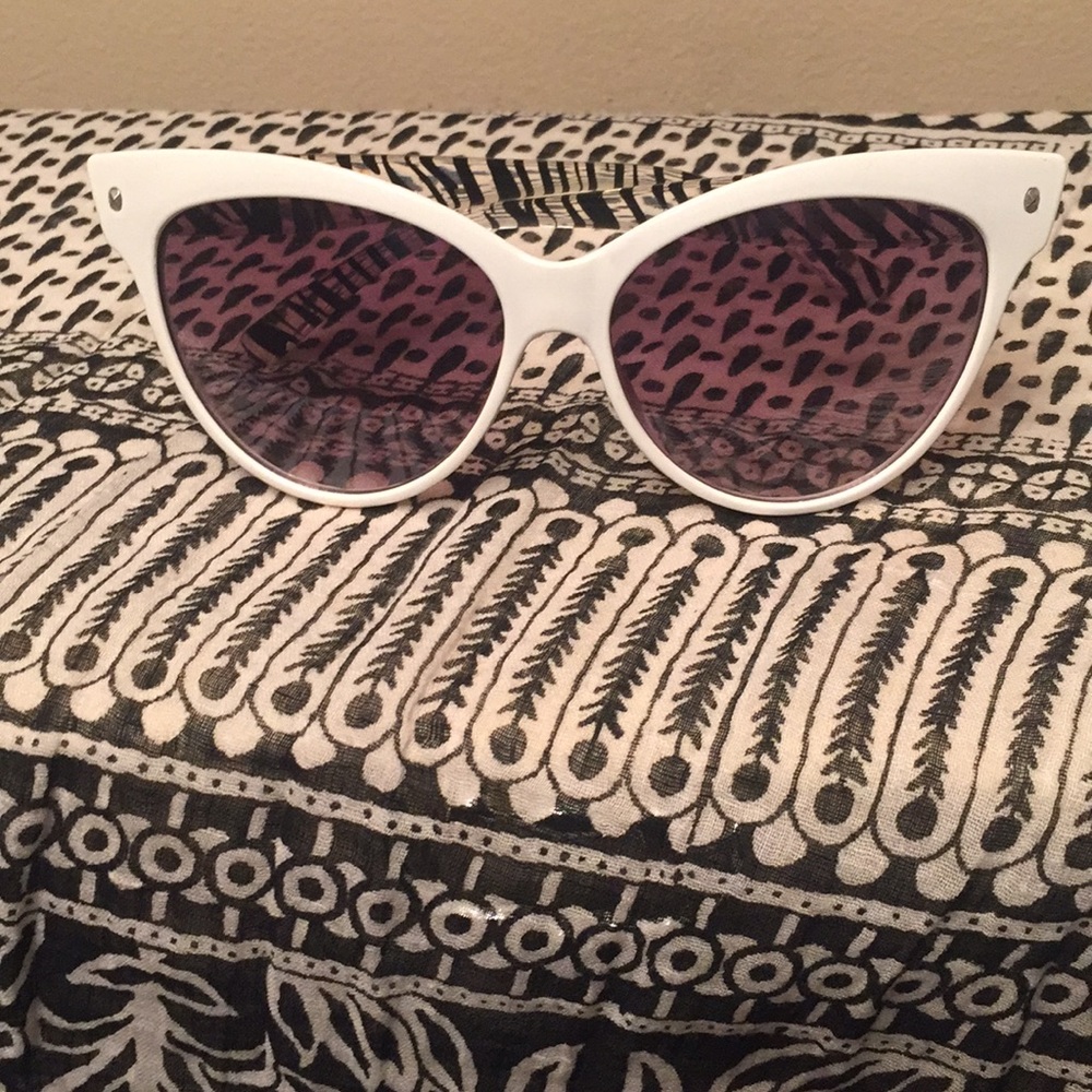 Cat eye 50s sunglasses